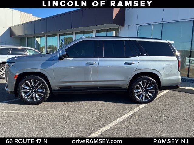 Used 2023 Cadillac Escalade Sport AWD/4WD image 2