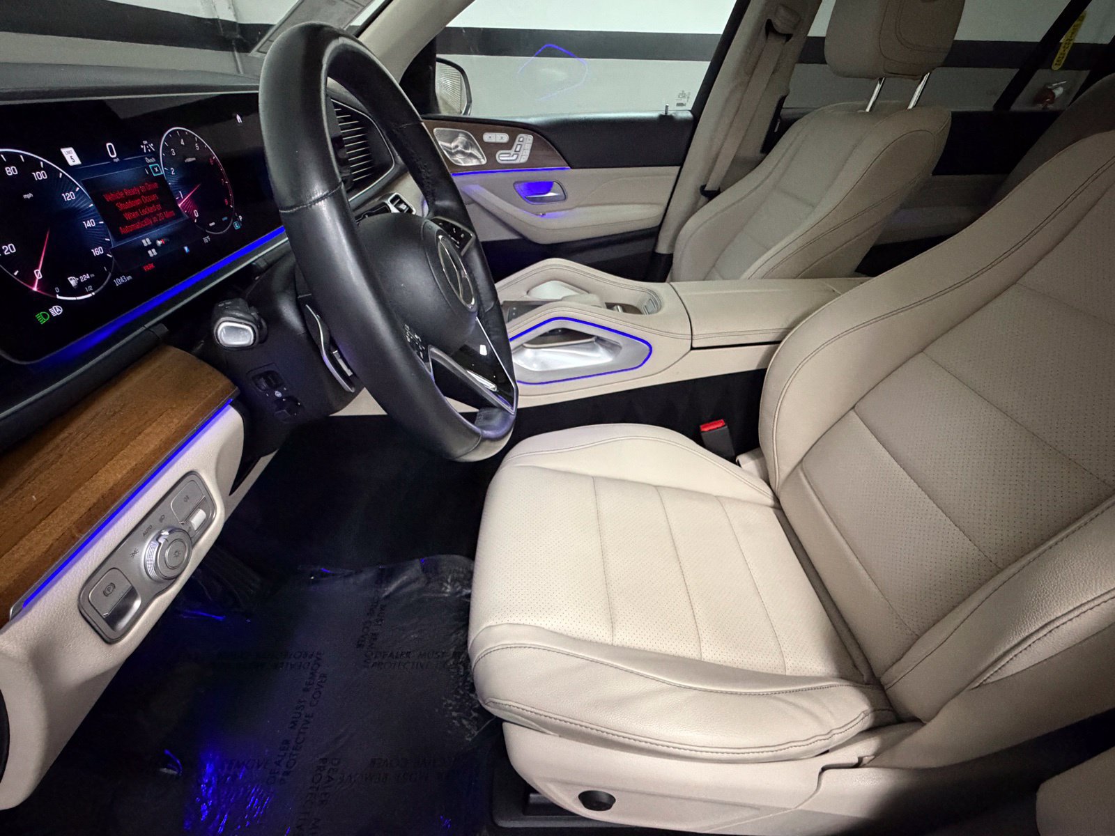 Used 2024 Mercedes-Benz GLS 450 4MATIC image 24