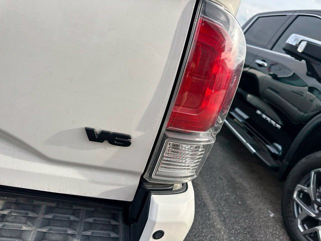 Used 2020 Toyota Tacoma TRD Off-Road w/ Technology Package AWD/4WD image 29