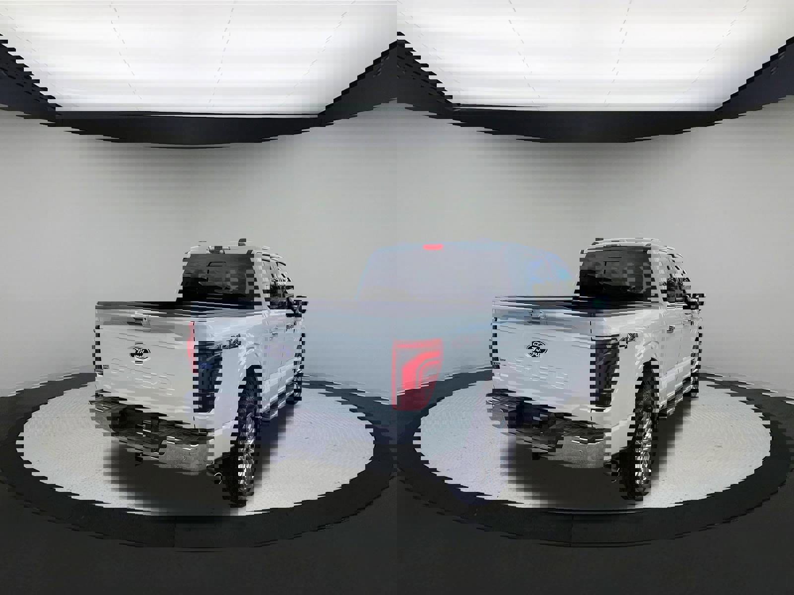 Used 2024 Ford F150 Lariat image 8