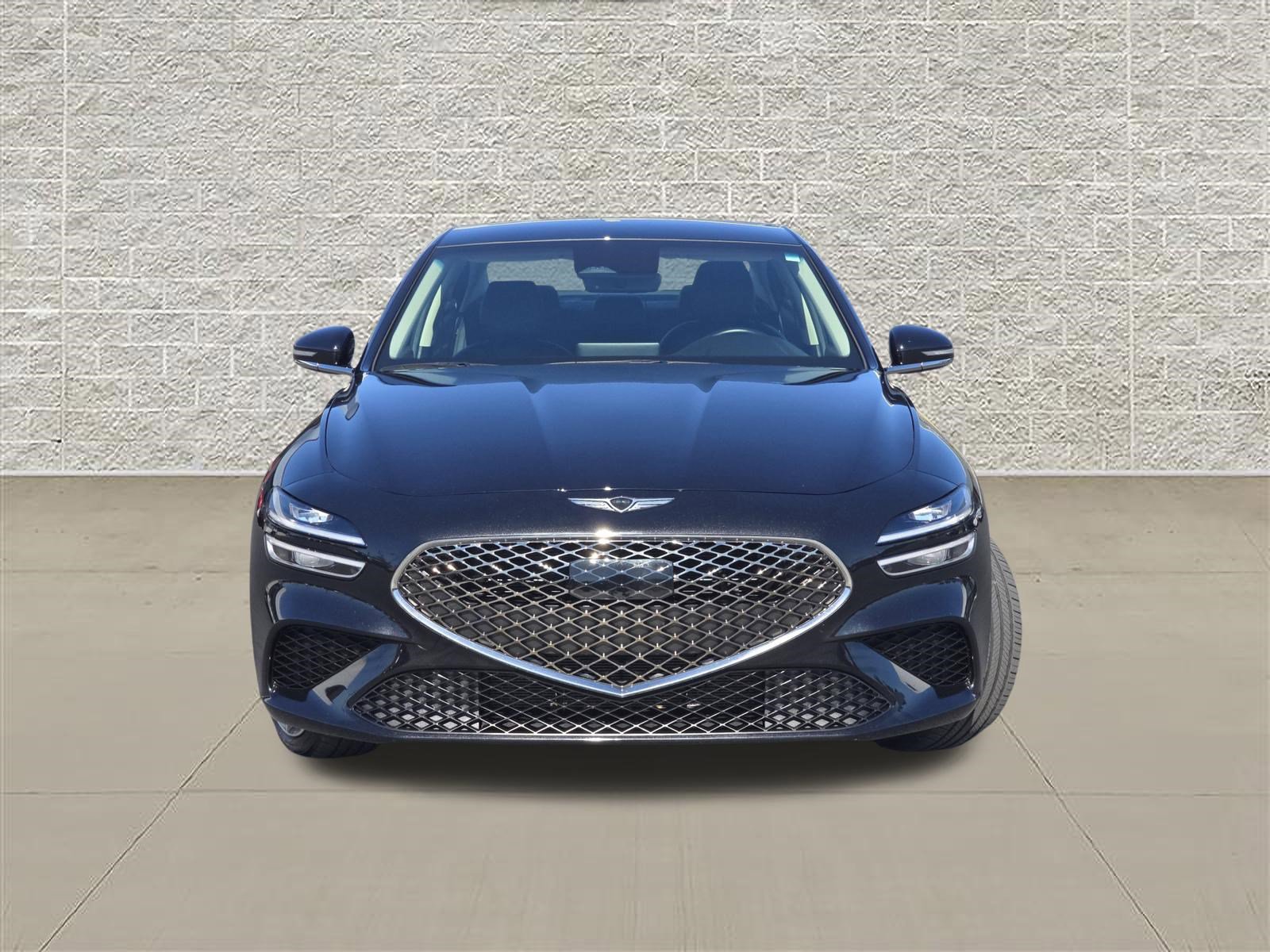 Used 2024 Genesis G70 2.5T AWD/4WD image 2