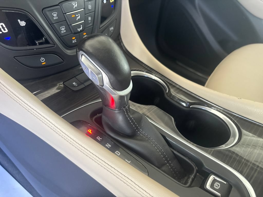 Used 2020 Buick Envision Essence w/ LPO, Cargo Package FWD image 30
