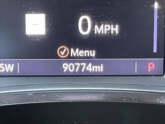 Used 2020 Chevrolet Traverse RS image 27