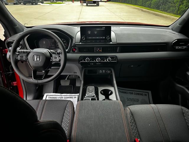 New 2025 Honda Pilot Sport image 12