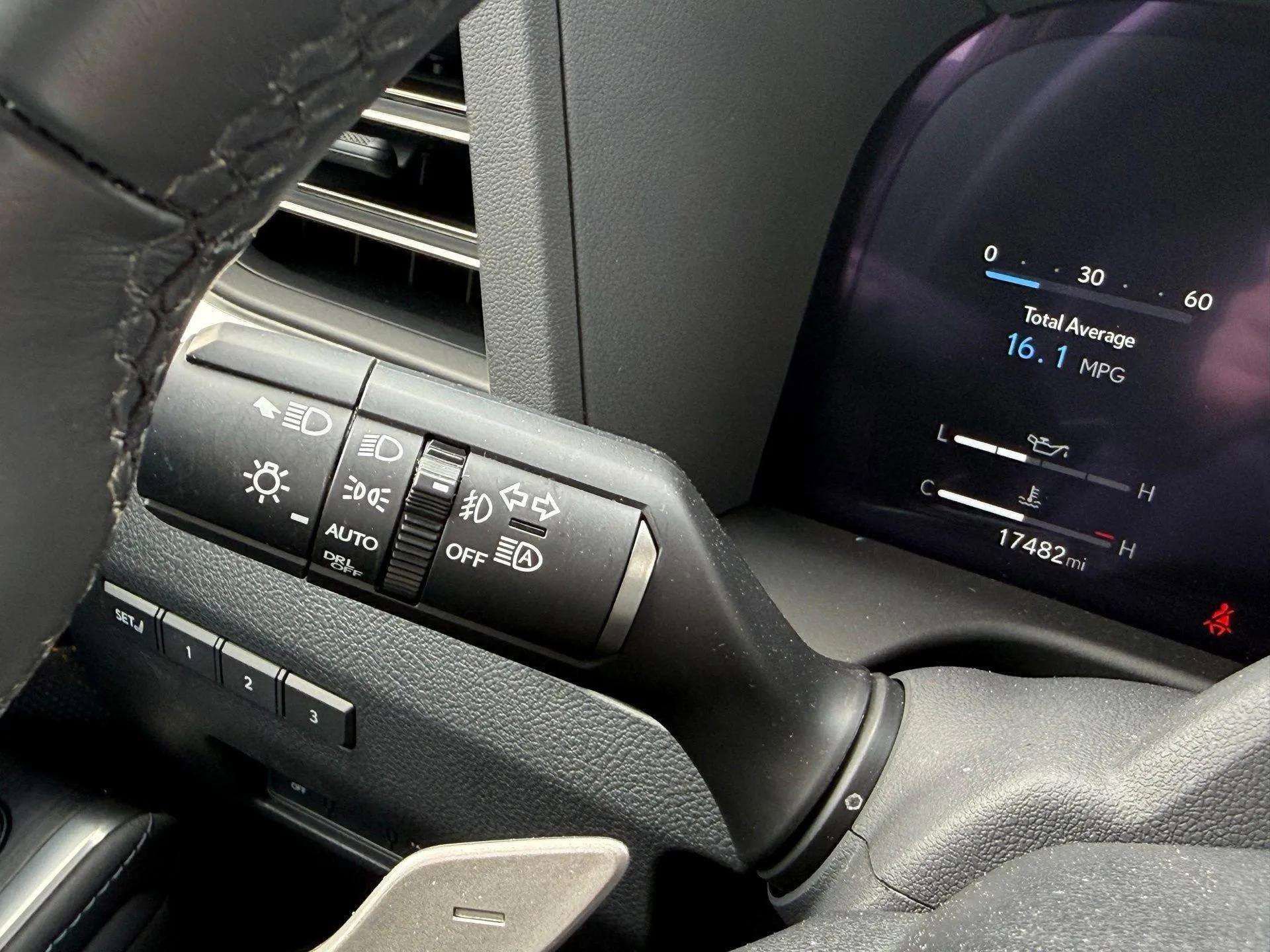 Used 2024 Lexus GX 550 w/ Accessory Package (2T) image 40