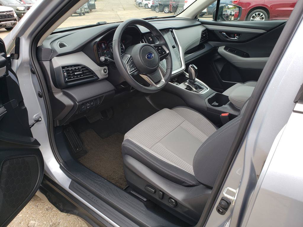 Used 2023 Subaru Outback Premium AWD/4WD image 10
