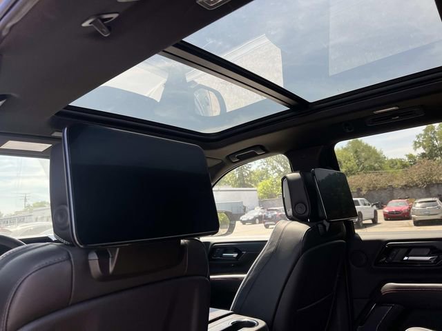 New 2026 GMC Yukon XL AT4 Ultimate w/ LPO, Floor Liner Package AWD/4WD image 12