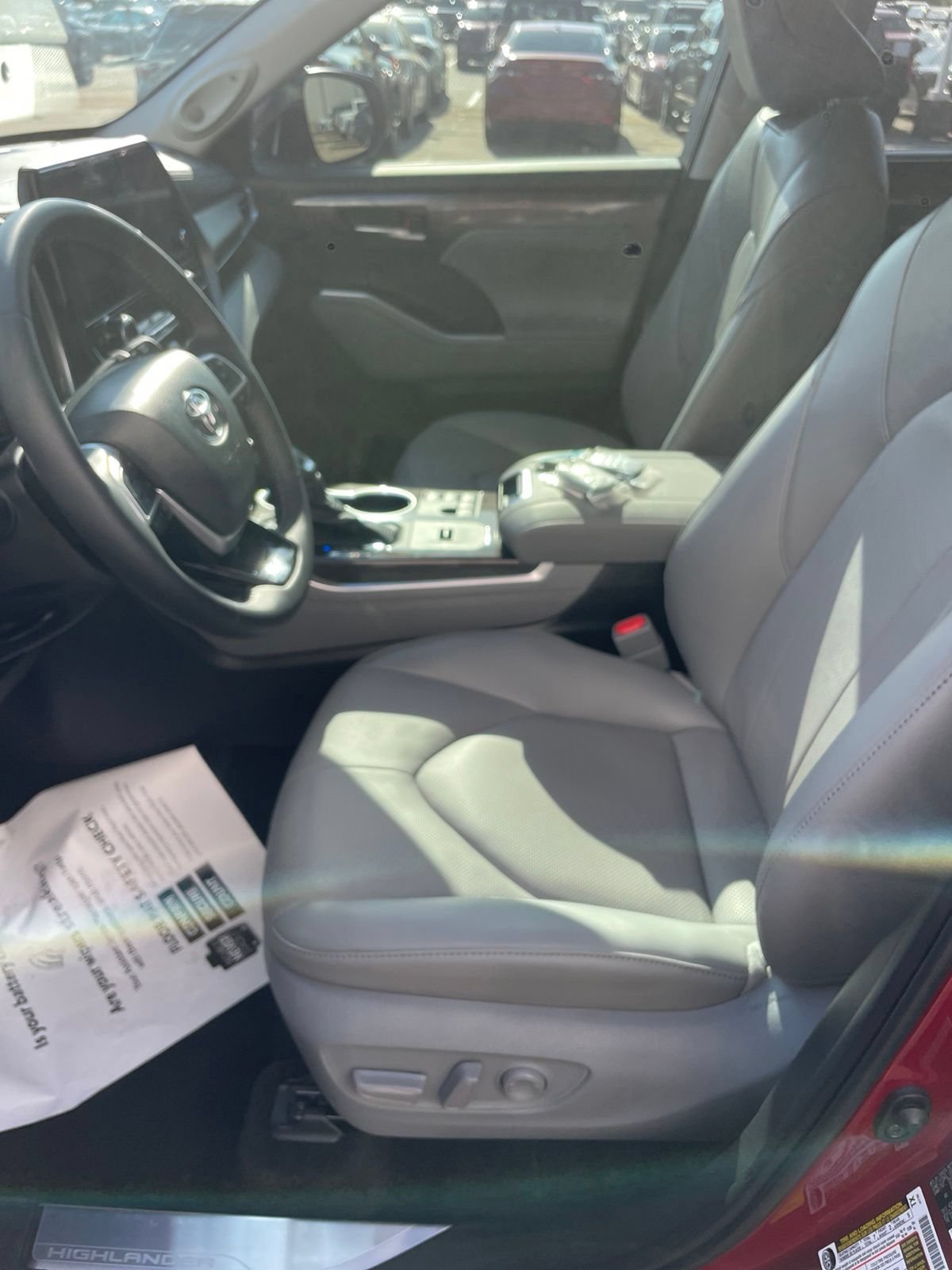 Used 2026 Toyota Highlander Limited AWD/4WD image 21