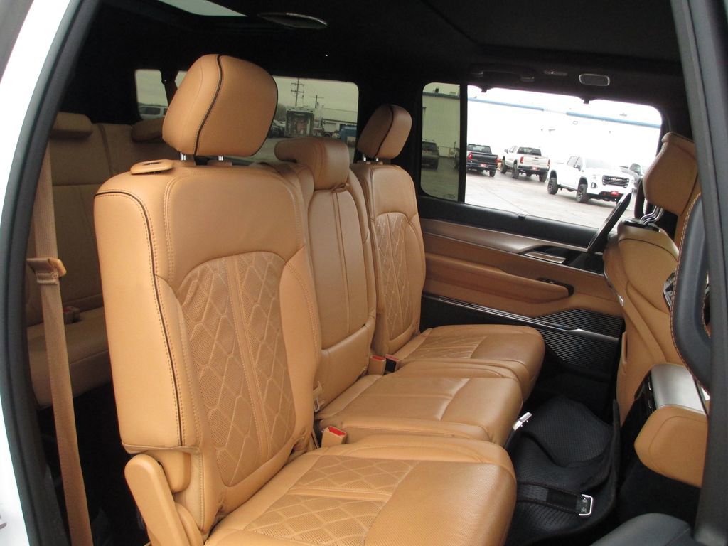 Used 2023 Jeep Grand Wagoneer L Series III w/ Rear Seat Video Group 1 image 26