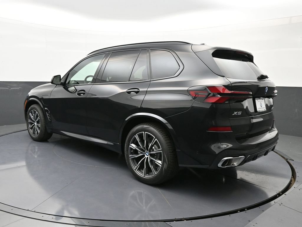 New 2026 BMW X5 xDrive50e w/ M Sport Package image 5
