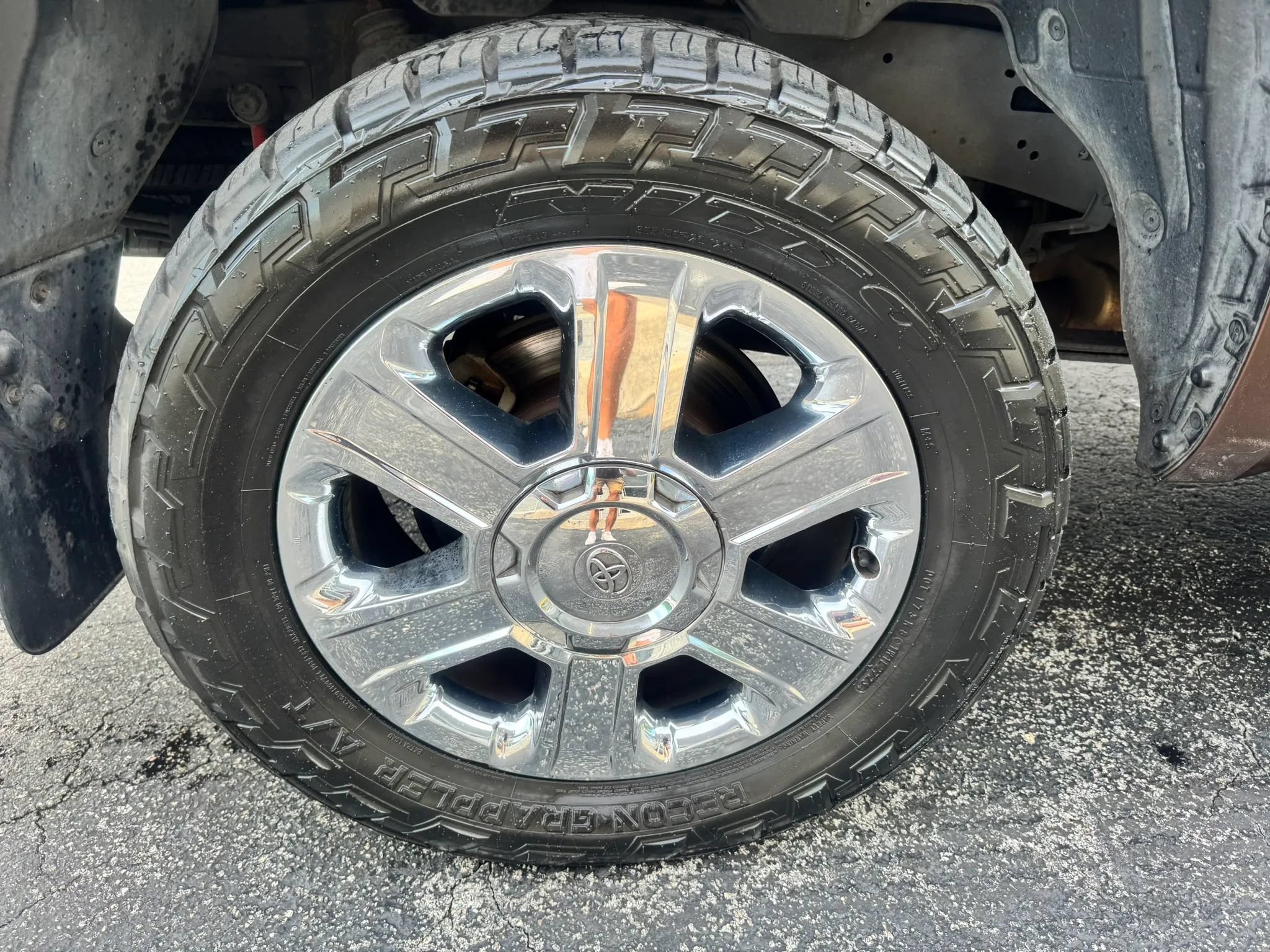 Used 2014 Toyota Tundra 1794 Edition AWD/4WD image 19