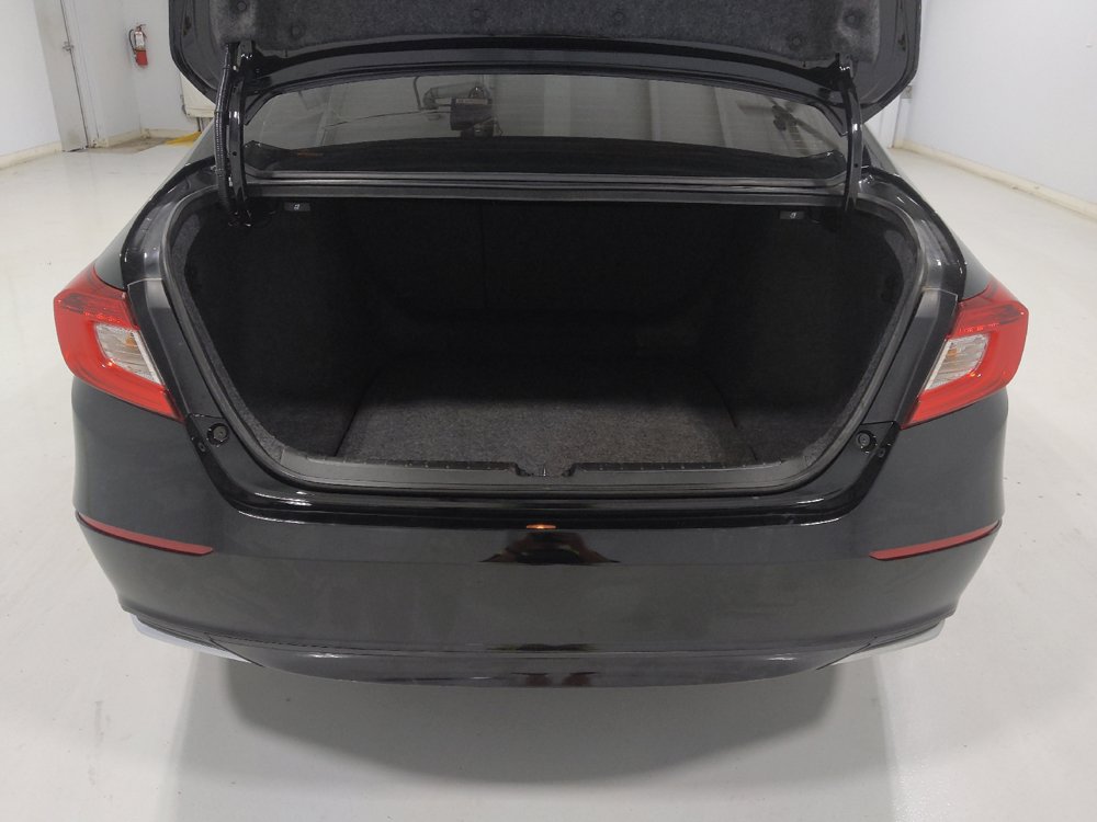 Used 2020 Honda Accord EX image 29