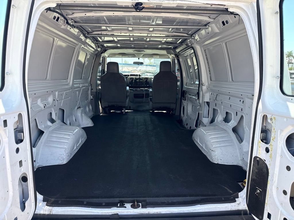Used 2014 Ford E-150 and Econoline 150 w/ Commercial Cargo Van Package RWD image 9