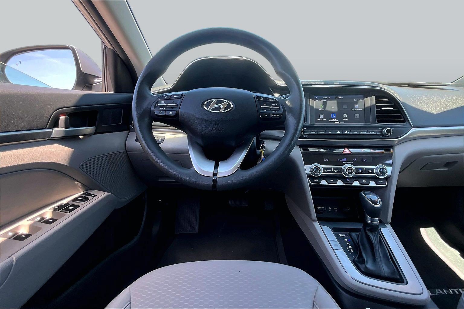 Used 2020 Hyundai Elantra SEL w/ Convenience Package (C2) FWD image 5