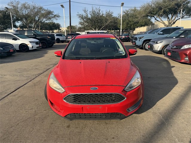 Used 2016 Ford Focus SE image 2