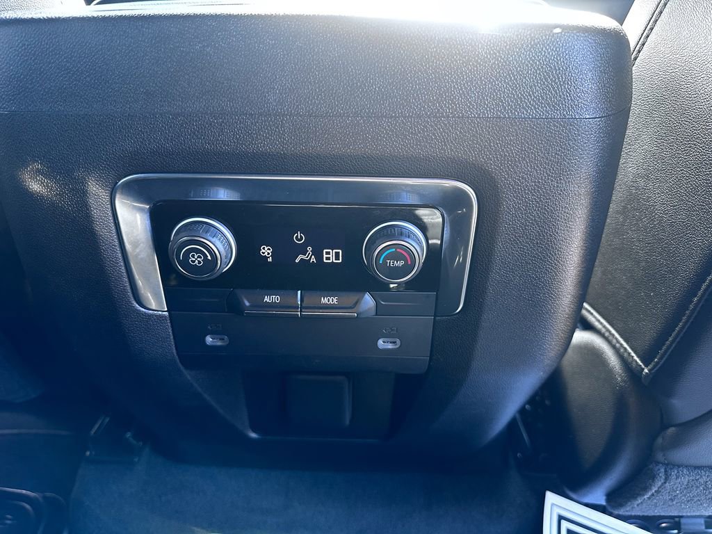 Used 2021 Chevrolet Tahoe Z71 image 36