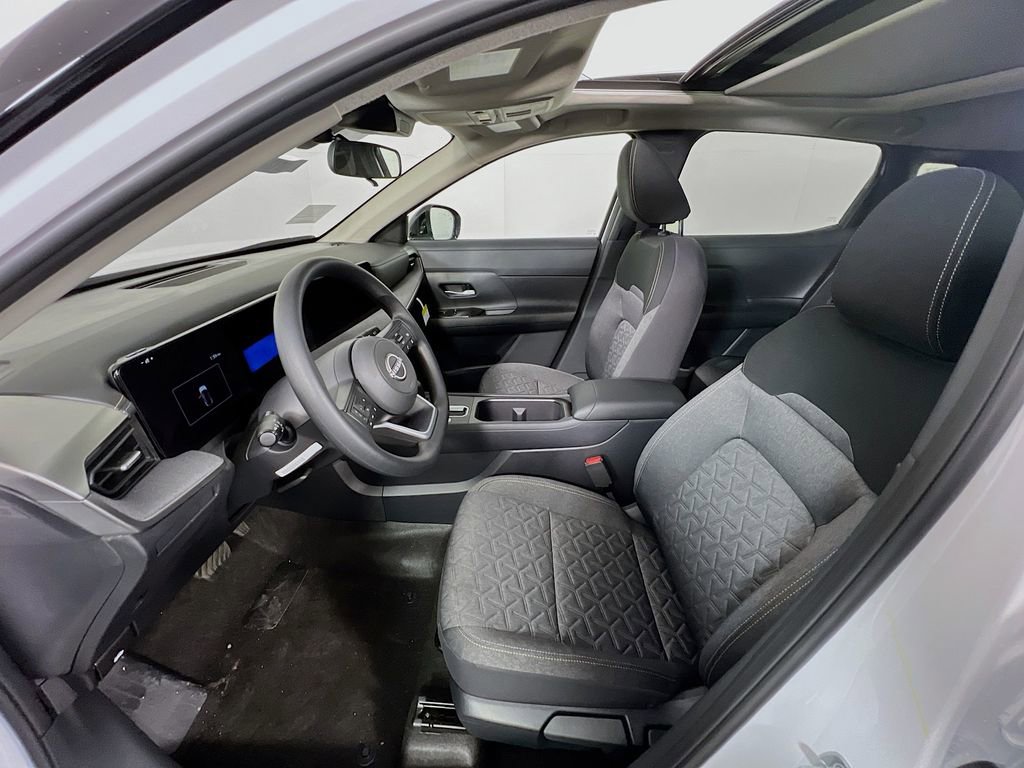 New 2026 Nissan Kicks SV w/ SV Premium Package AWD/4WD image 18