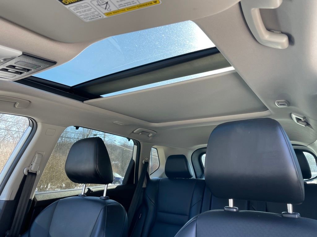 Certified 2023 Nissan Rogue SV w/ SV Premium B Package image 7