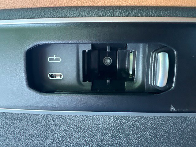 Used 2025 BMW X7 xDrive40i AWD/4WD image 24