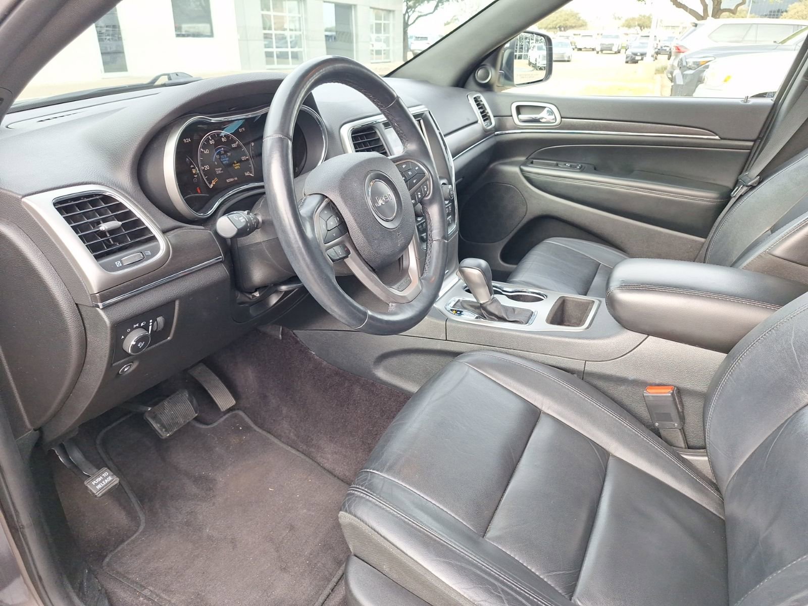 Used 2018 Jeep Grand Cherokee Limited RWD image 15