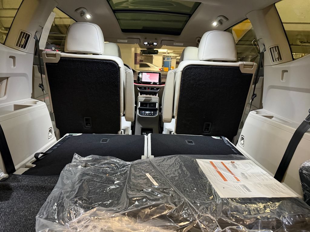 New 2026 Volkswagen Atlas SEL Premium R-Line AWD/4WD image 27