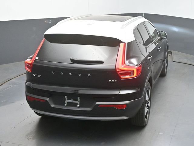 Used 2020 Volvo XC40 T5 Momentum w/ Premium Package image 48