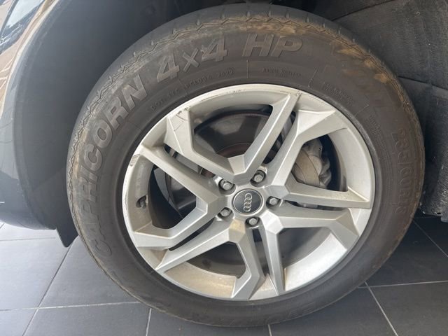 Used 2018 Audi Q5 2.0T Premium Plus w/ Premium Plus Package AWD/4WD image 2