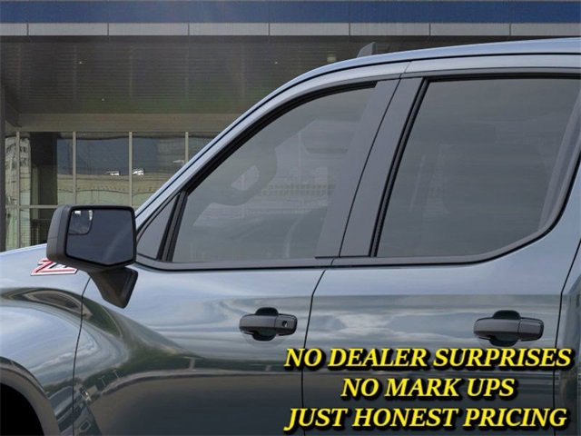 New 2026 Chevrolet Silverado 1500 Custom Trail Boss w/ LPO, Dark Essentials Package image 12