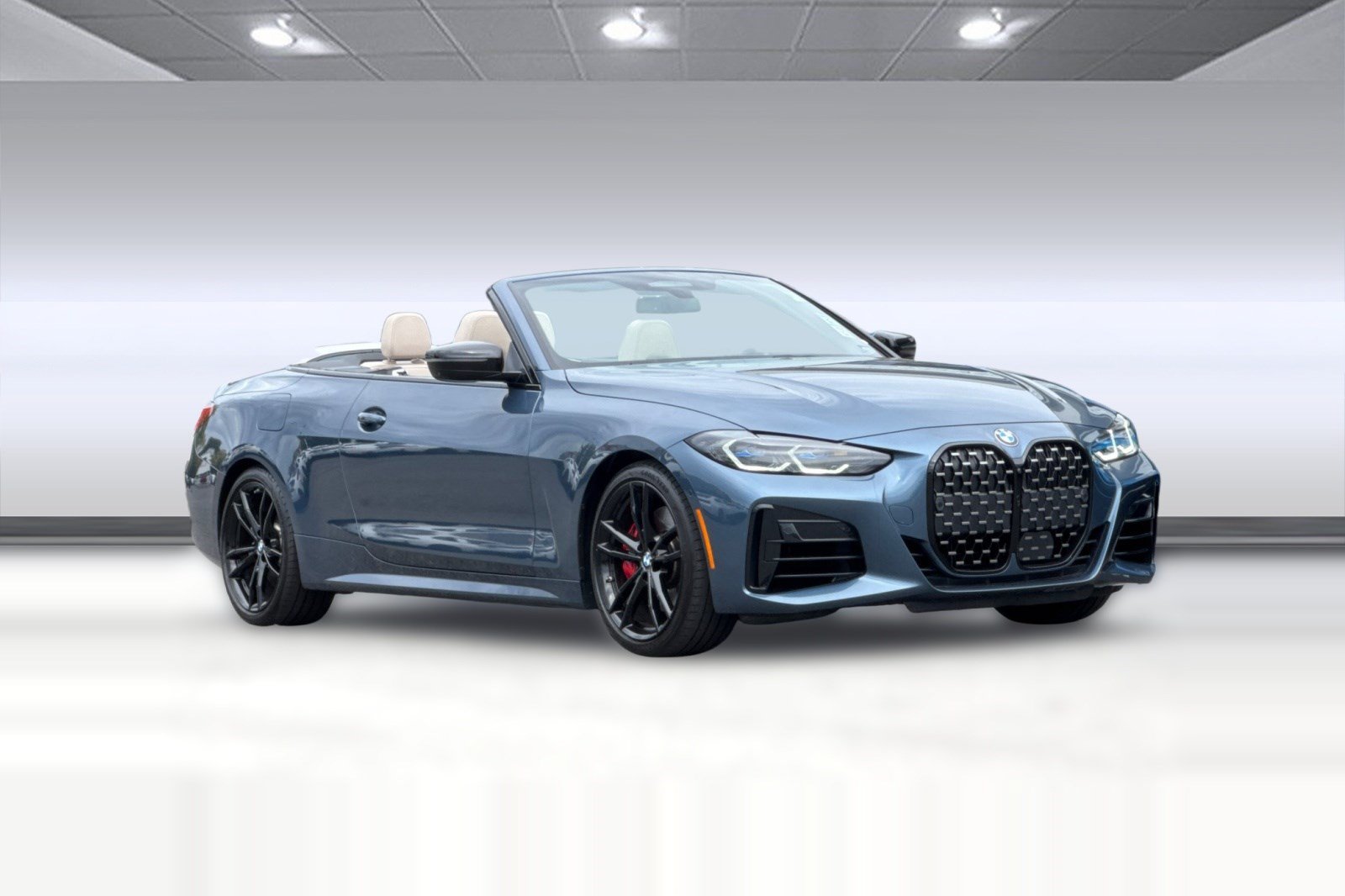Used 2024 BMW M440i Convertible RWD image 36