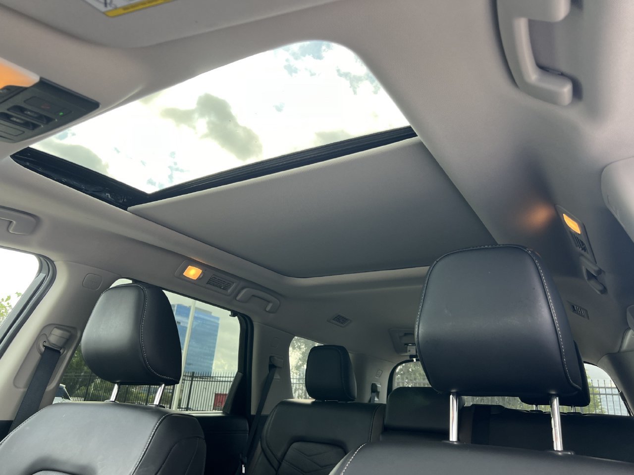 Used 2025 Nissan Pathfinder Platinum w/ Cargo Package FWD image 10