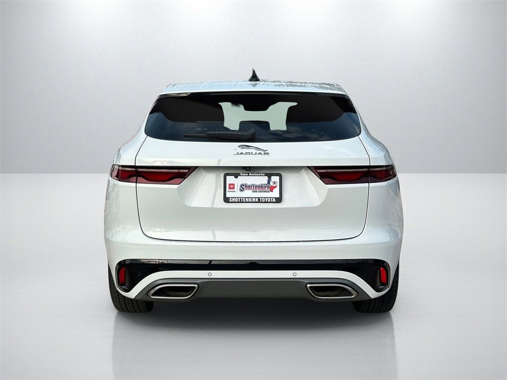 Used 2024 Jaguar F-PACE R-Dynamic S image 6
