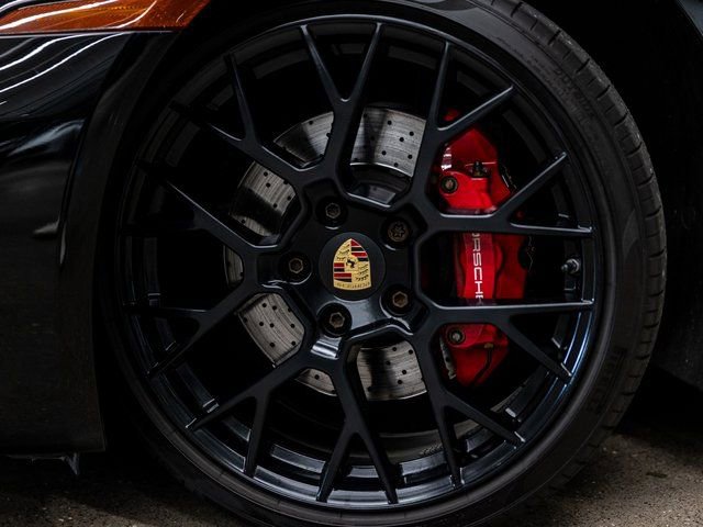 Certified 2024 Porsche 911 Carrera 4S AWD/4WD image 18