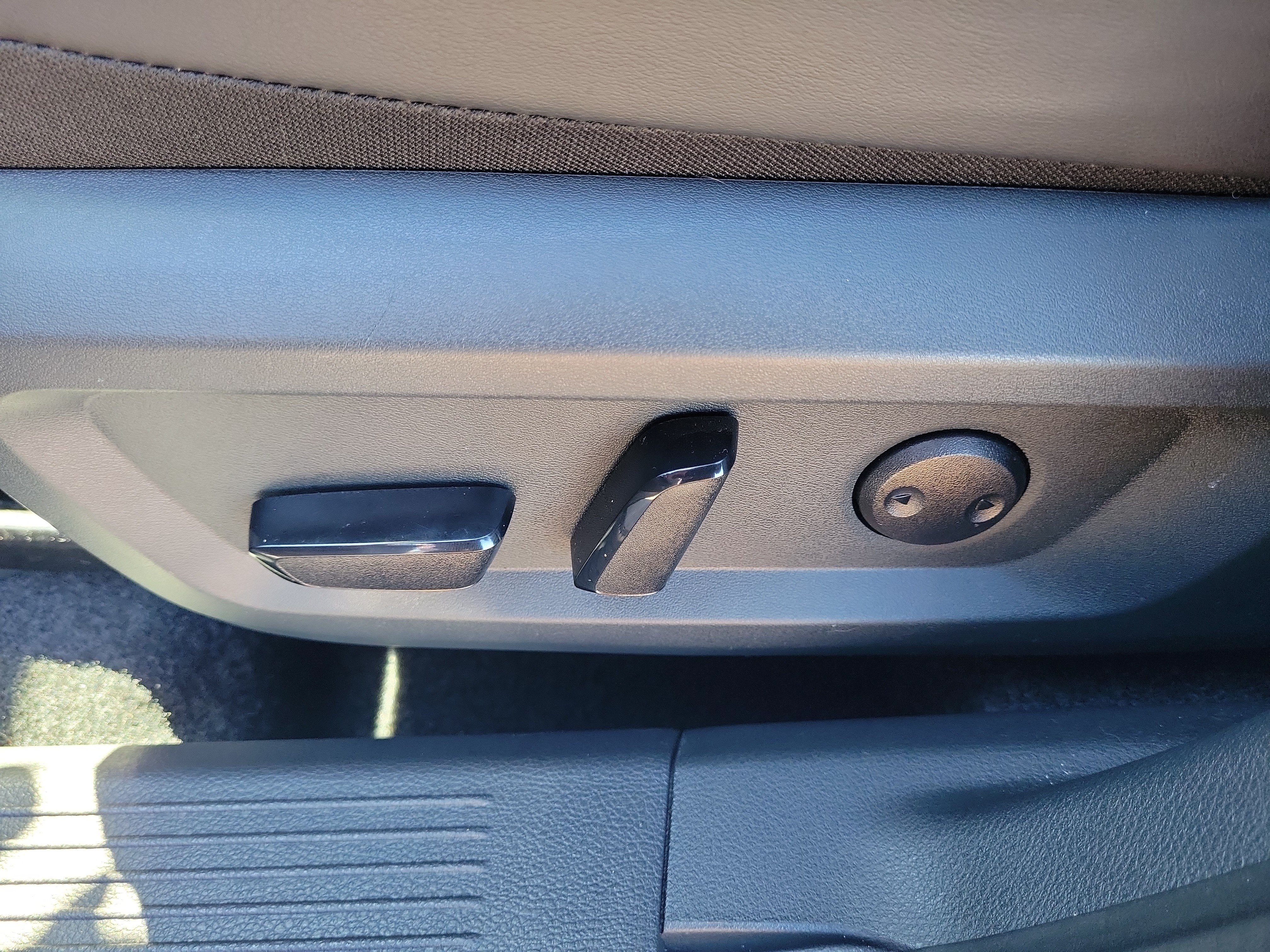 Certified 2026 Nissan Rogue Dark Armor FWD image 14