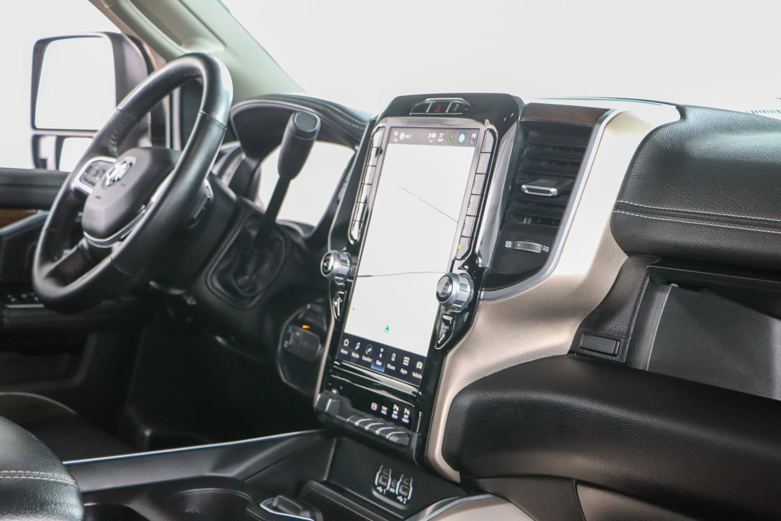 Used 2024 RAM 3500 Laramie w/ Bed Utility Group image 26