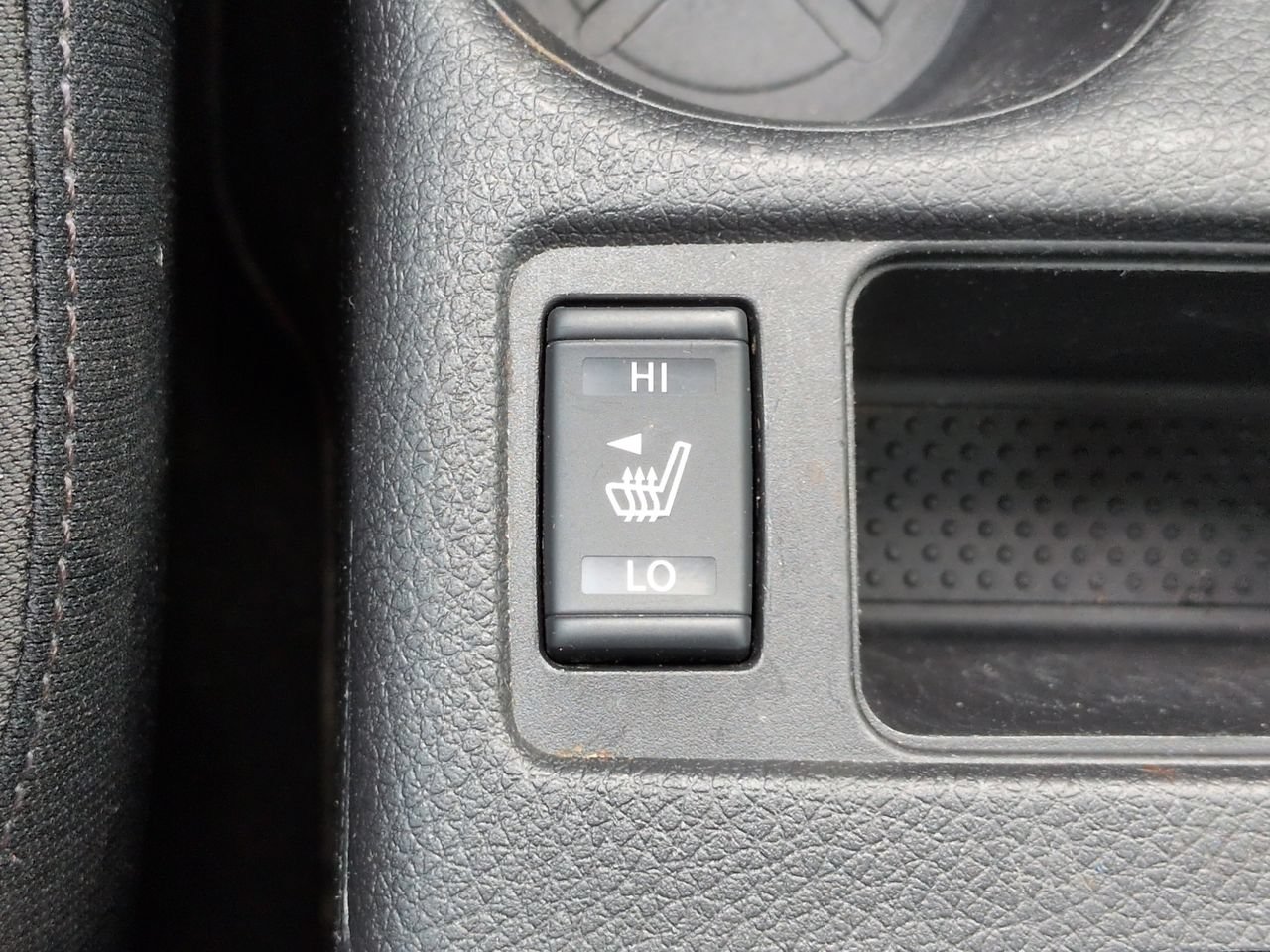Used 2019 Nissan Rogue S w/ Special Edition Package FWD image 22