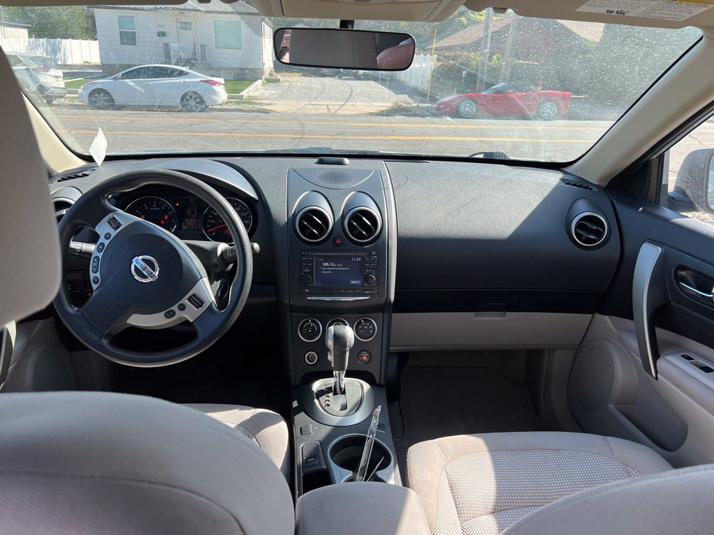 Used 2012 Nissan Rogue SV w/ Premium Pkg FWD image 7