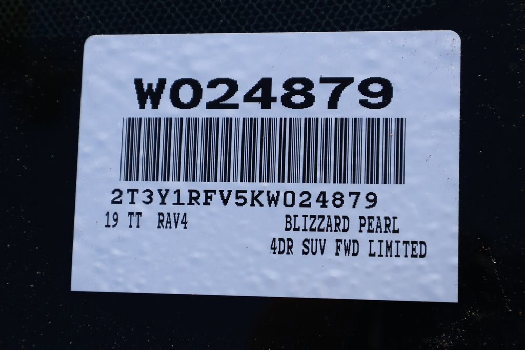 Used 2019 Toyota RAV4 Limited w/ Advanced Technology Package image 7