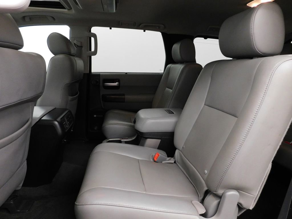 Used 2012 Toyota Sequoia Platinum image 17