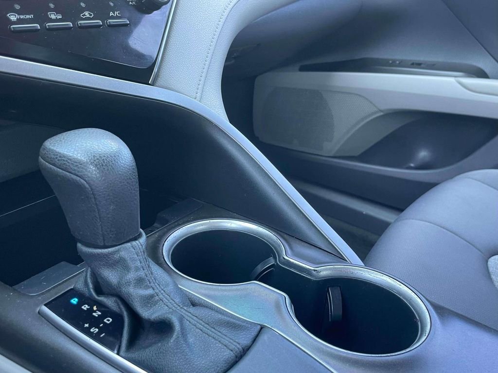 Used 2021 Toyota Camry LE w/ Convenience Package image 31