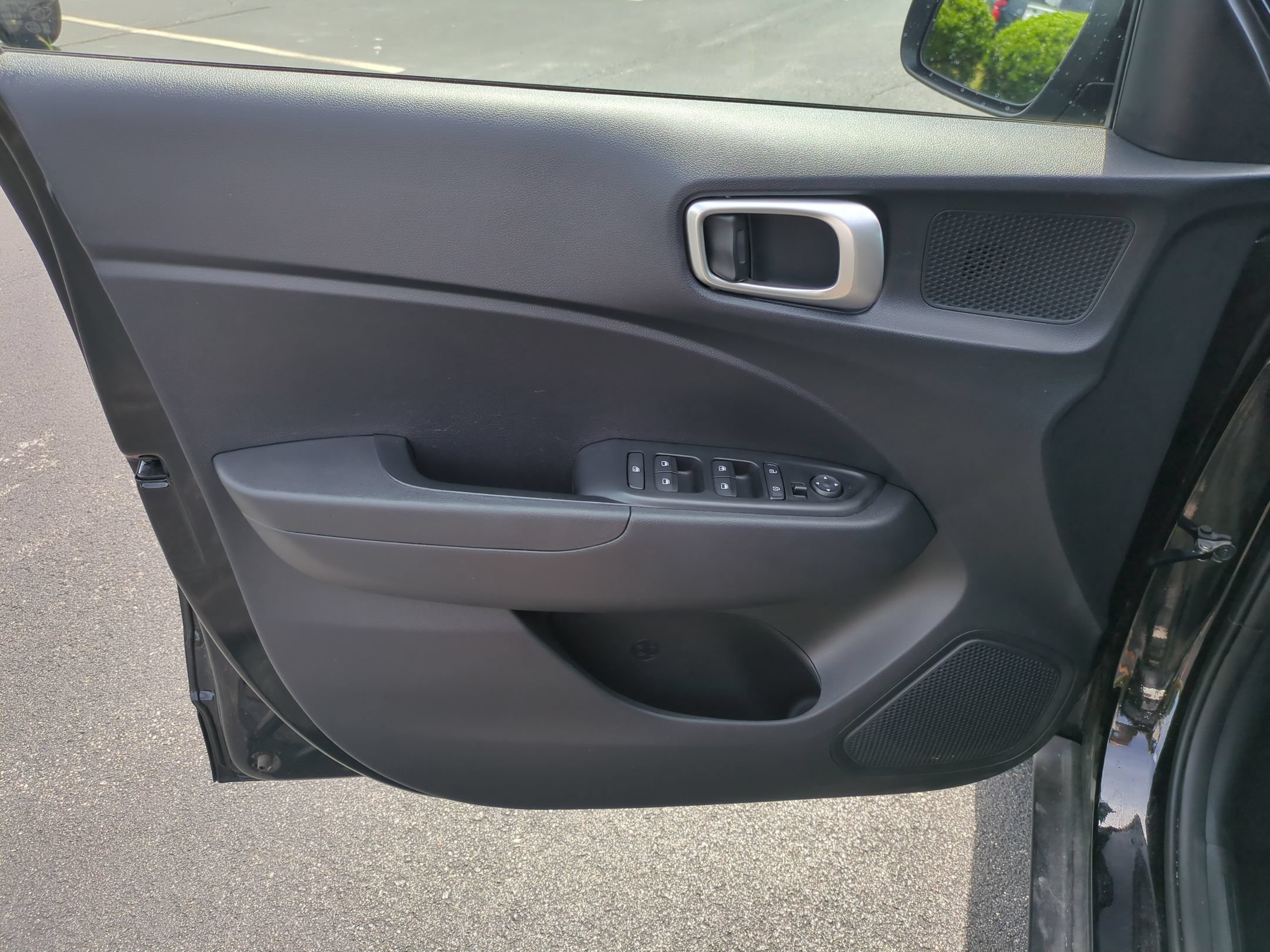Used 2026 Hyundai Venue SE FWD image 14