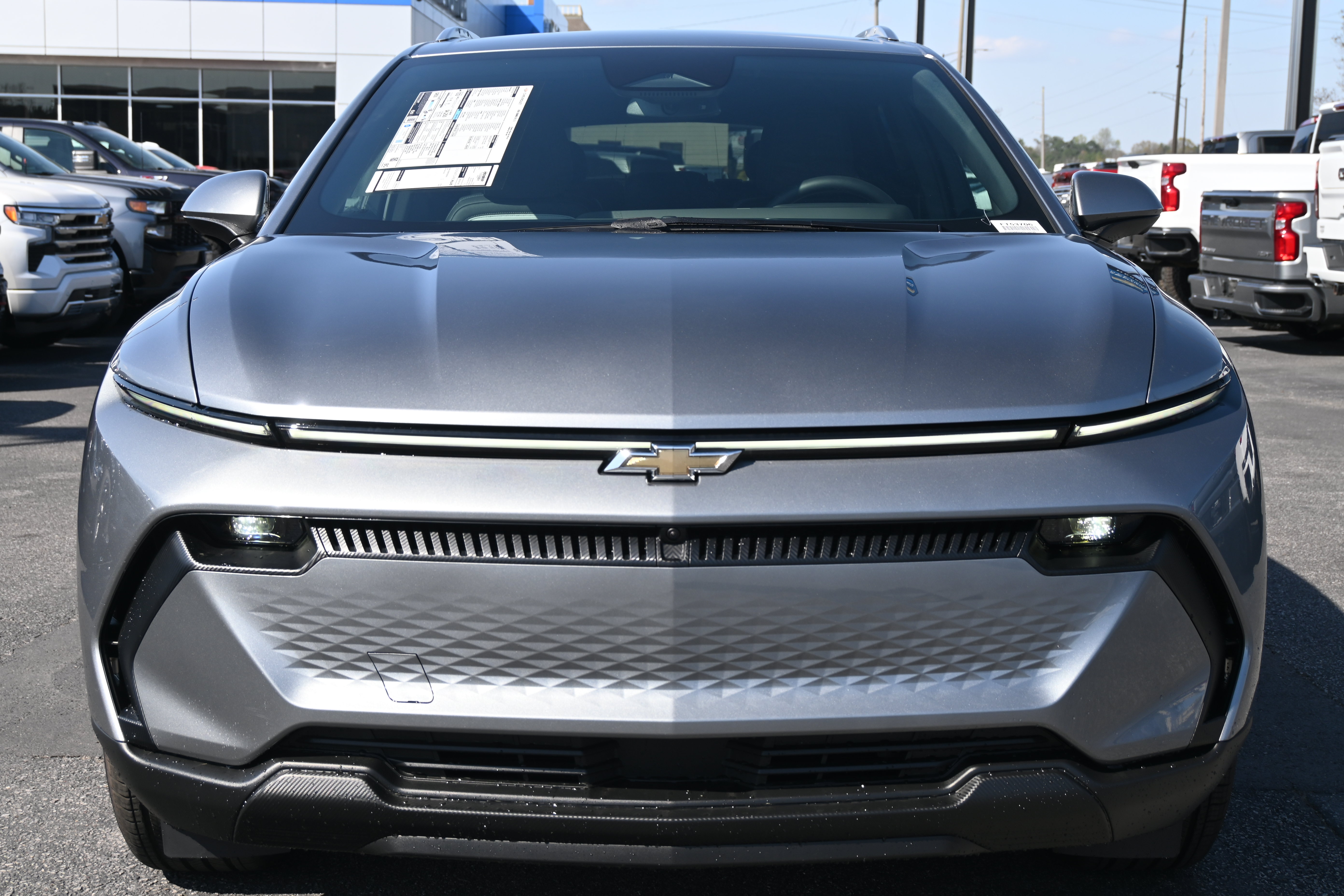 New 2026 Chevrolet Equinox EV LT AWD/4WD image 3