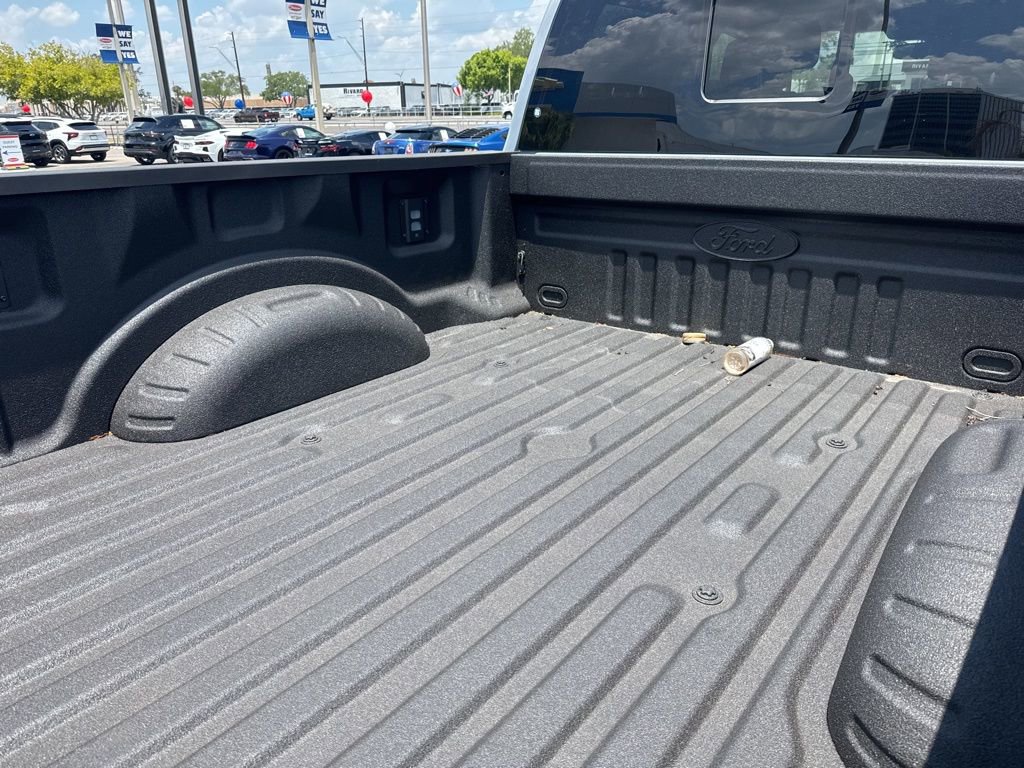 Used 2026 Ford F250 Lariat w/ Black Appearance Package AWD/4WD image 7
