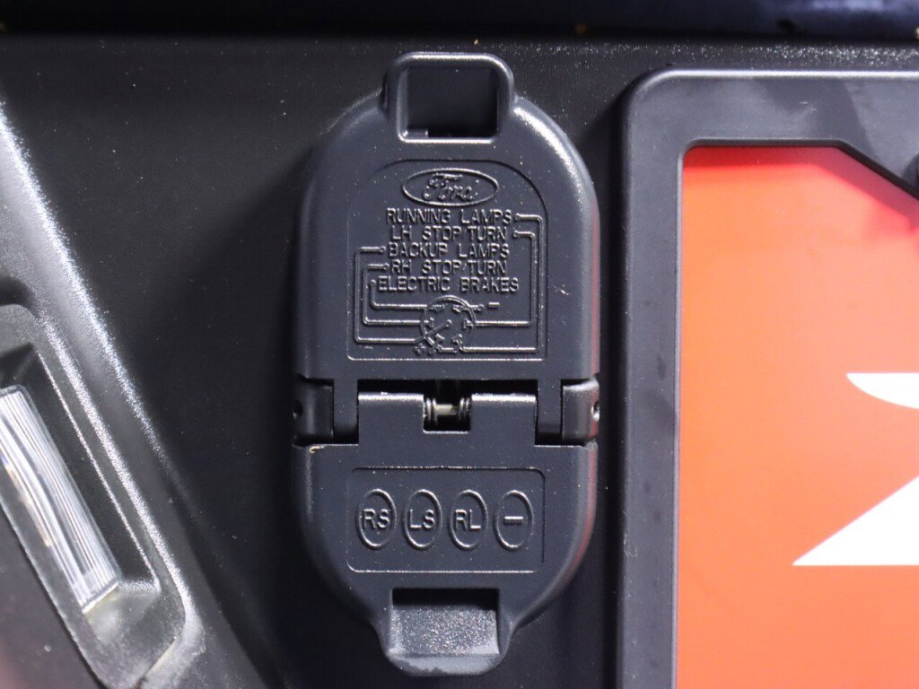 Used 2018 Ford F150 XLT w/ Equipment Group 302A Luxury image 36