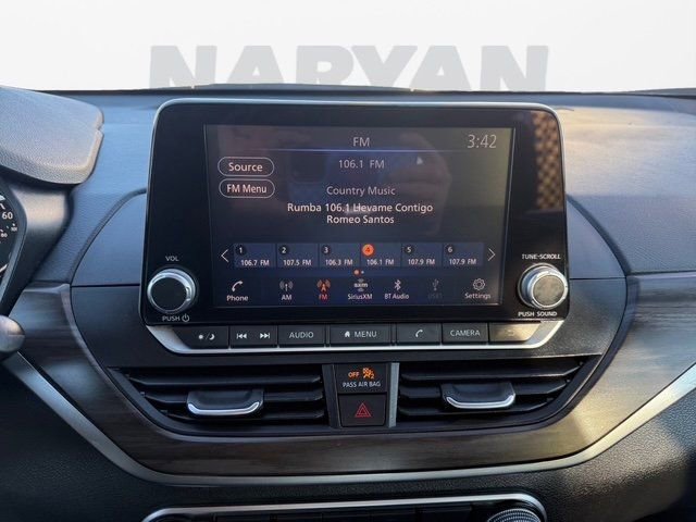 Used 2025 Nissan Altima 2.5 SV image 16