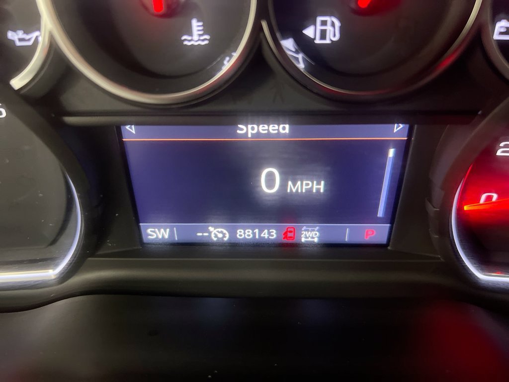 Used 2019 Chevrolet Silverado 1500 LTZ AWD/4WD image 13