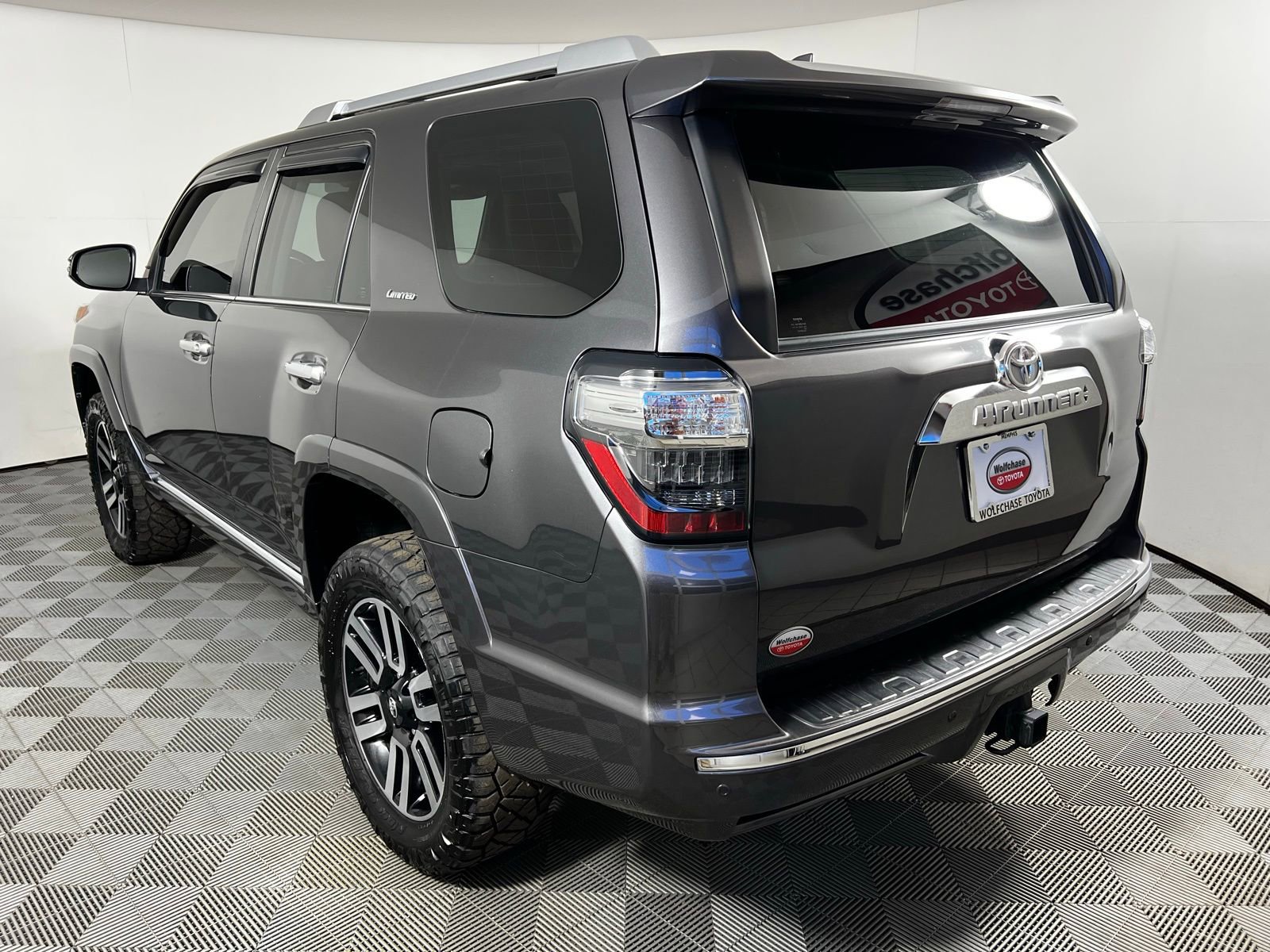 Used 2022 Toyota 4Runner Limited image 7
