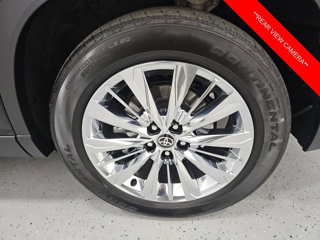 Certified 2024 Toyota Grand Highlander AWD image 11