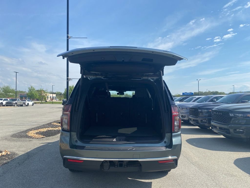Used 2024 Chevrolet Suburban LT AWD/4WD image 15