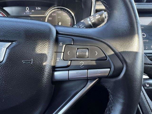 Used 2024 Cadillac XT6 Luxury w/ LPO, Floor Liner Package FWD image 28