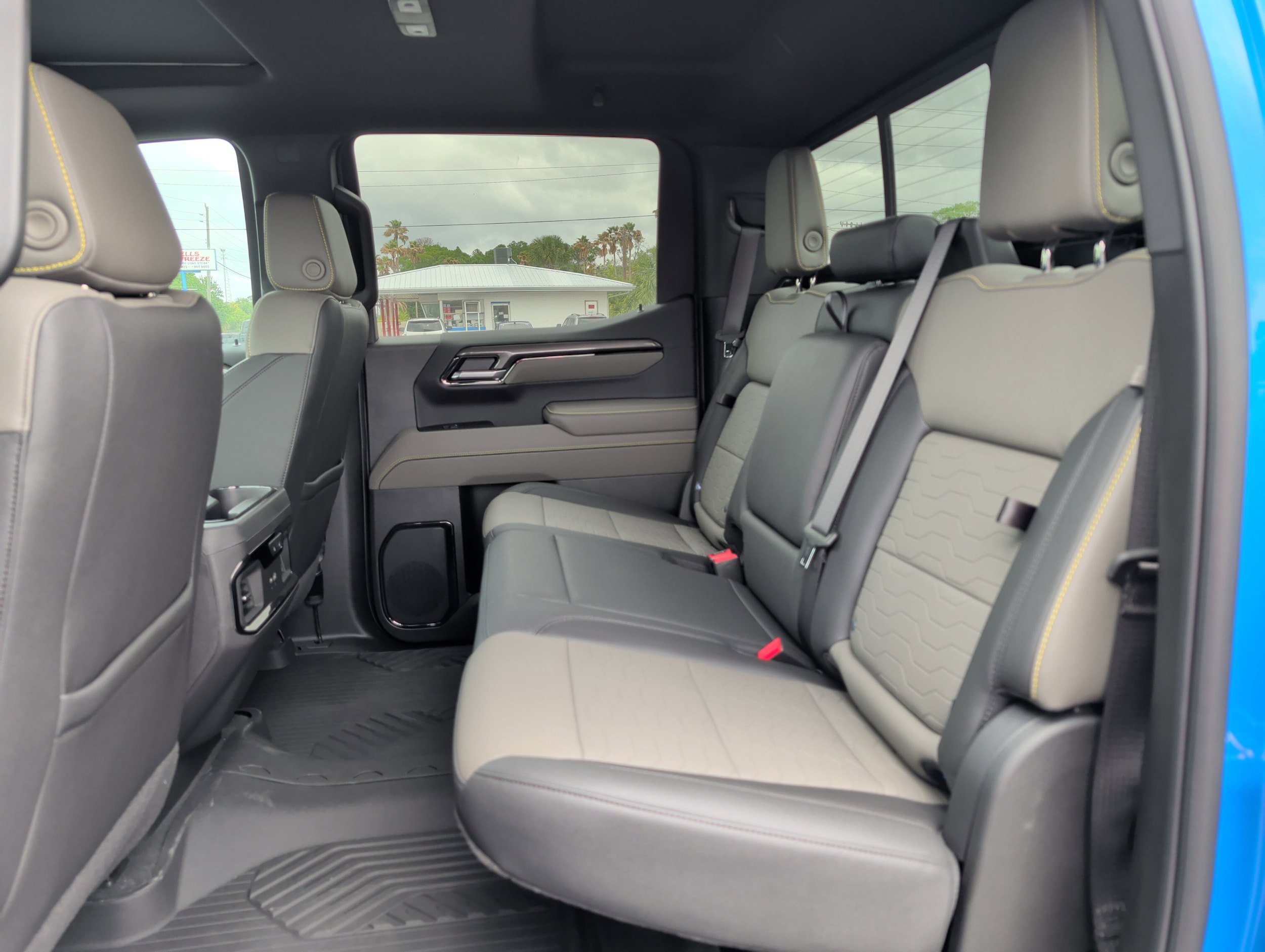 New 2025 Chevrolet Silverado 1500 ZR2 w/ ZR2 Bison Edition AWD/4WD image 15